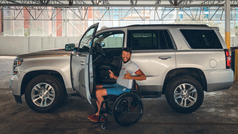 Conduire en fauteuil roulant